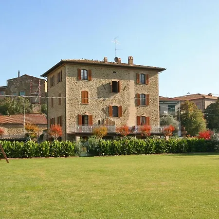 Sleeps 4 Air Con * Magione