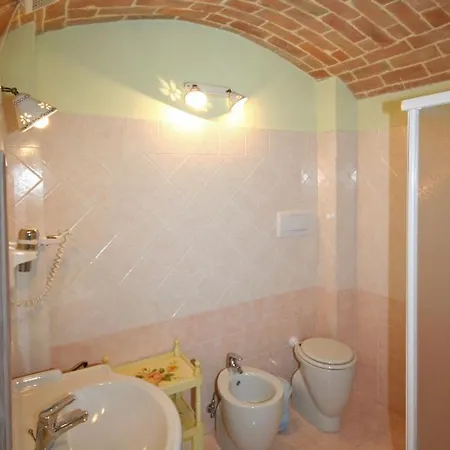 Sleeps 4 Air Con * Magione